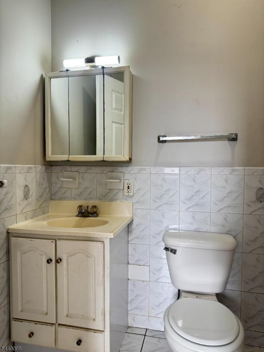 109 Irene St 1 Property Photo 6
