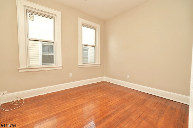 150 Columbia Ave Property Photo 6