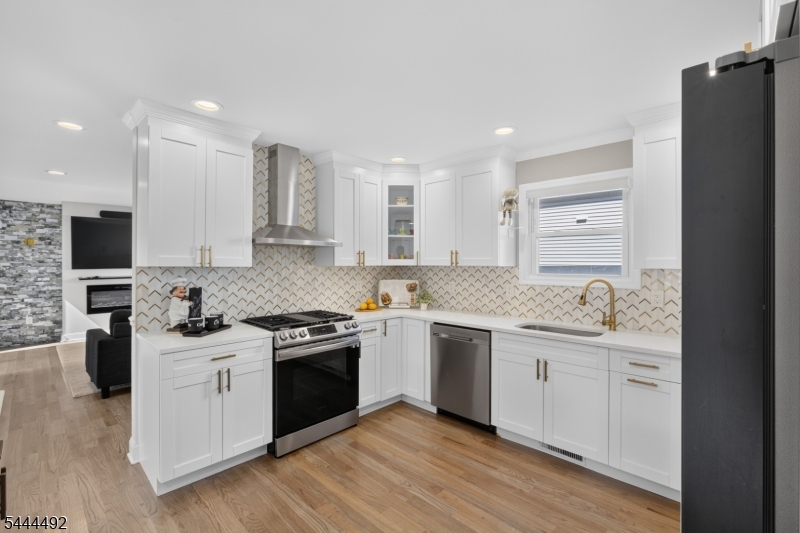 61 Bart Pl Property Photo 14