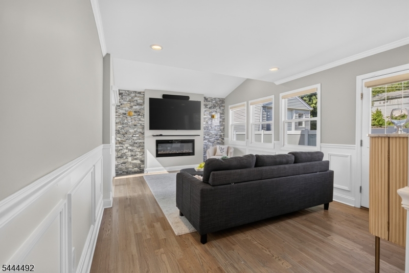 61 Bart Pl Property Photo 16