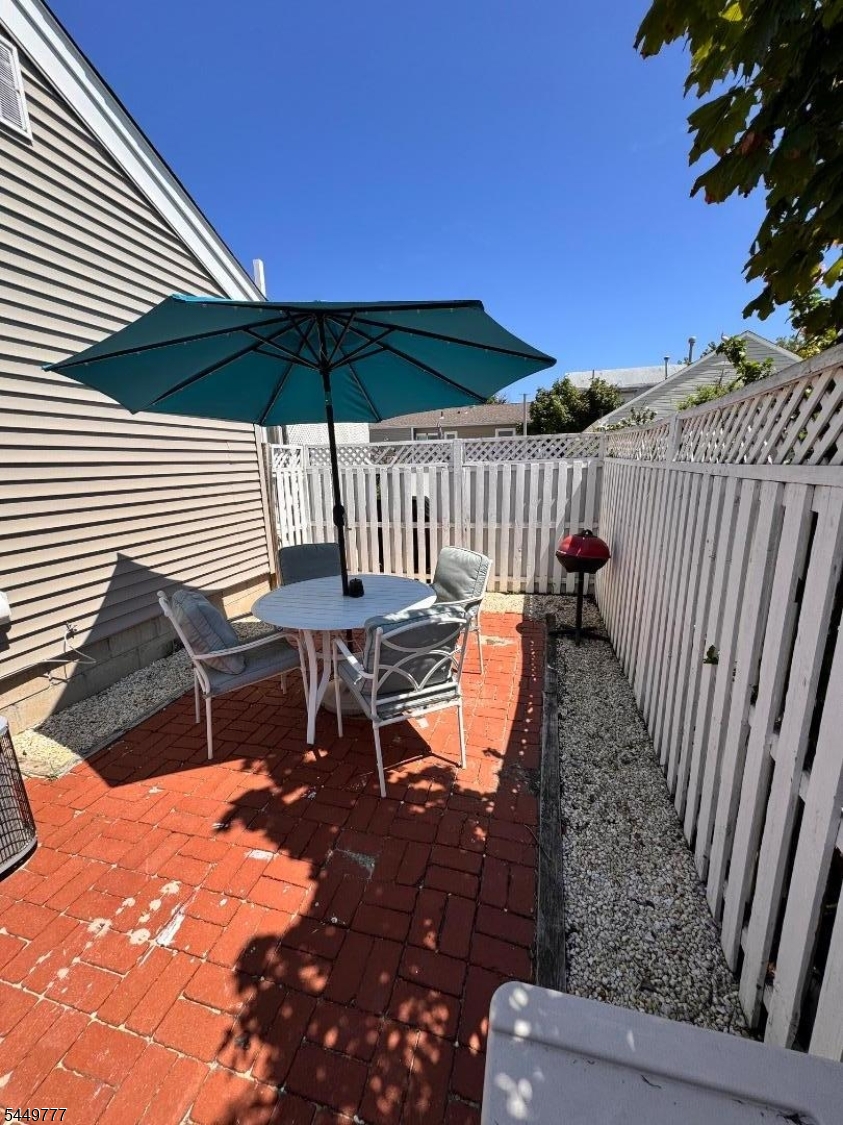257 Sheridan Ave Property Photo 21