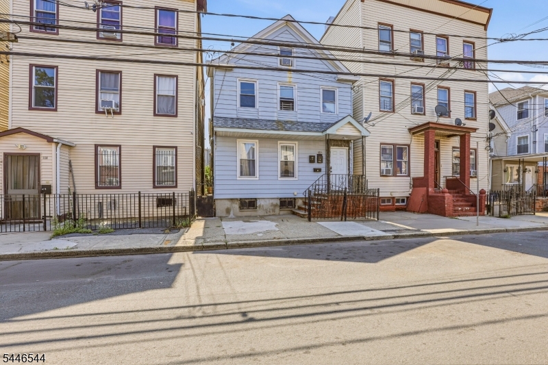 101 Highland Ave Property Photo 2