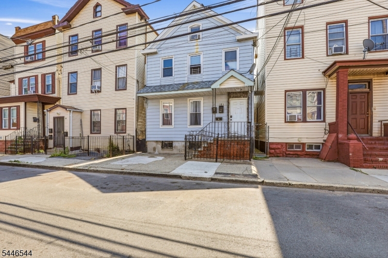 101 Highland Ave Property Photo 3