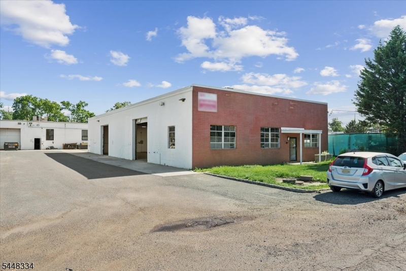 21 5th St. Property Photo 1