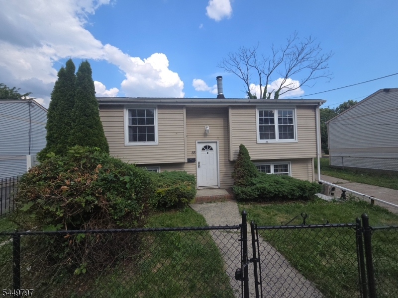 88 Halstead St Property Photo 1