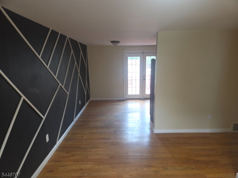 88 Halstead St Property Photo 4