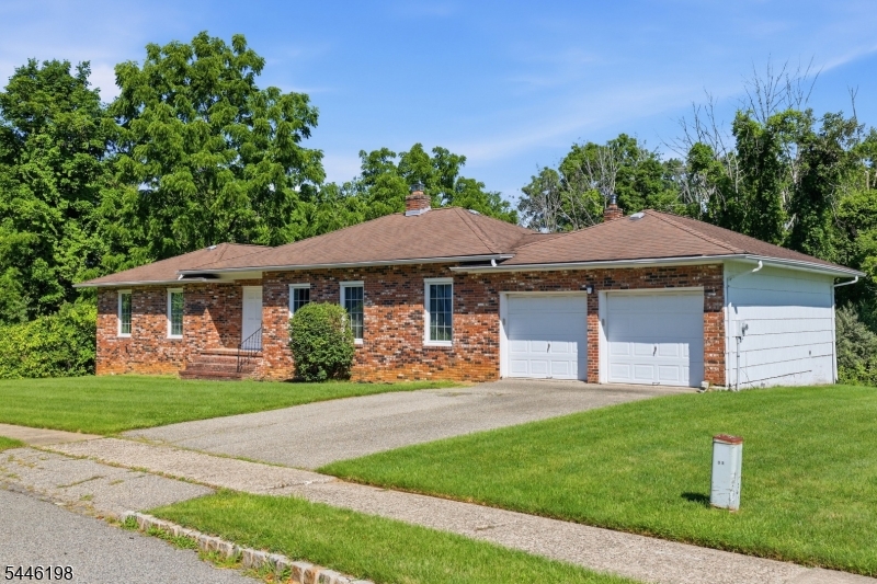 12 Aldersgate Cir Property Photo 5
