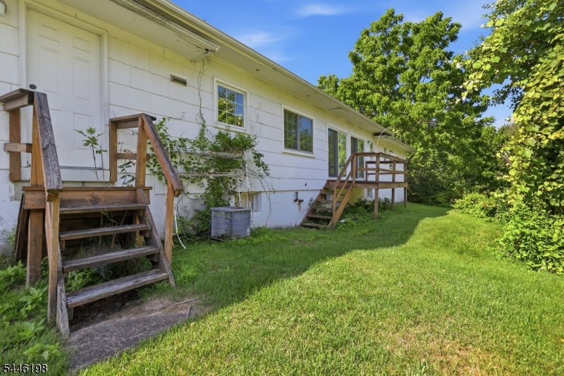 12 Aldersgate Cir Property Photo 8