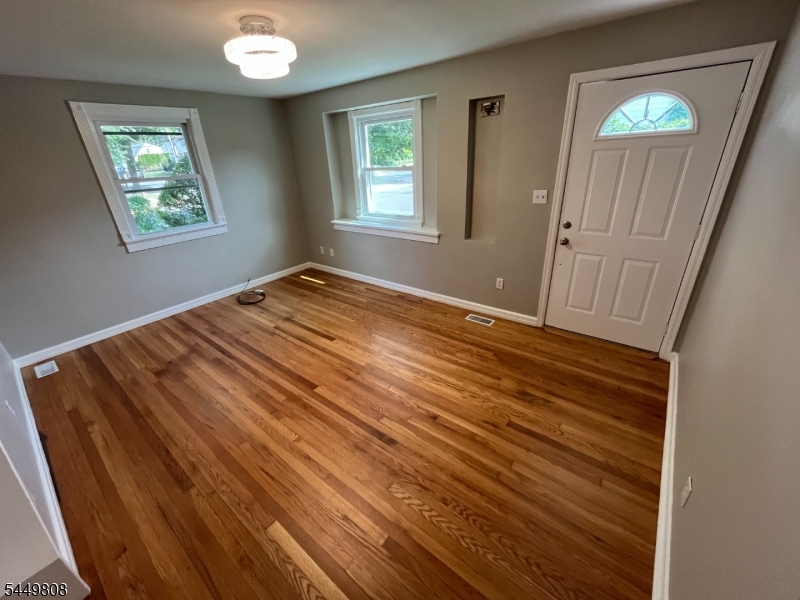 67 Rowland Ave Property Photo 2