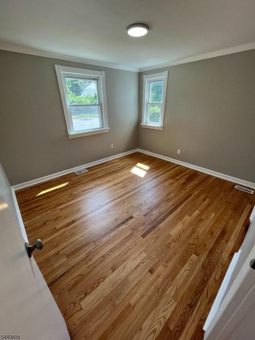 67 Rowland Ave Property Photo 10