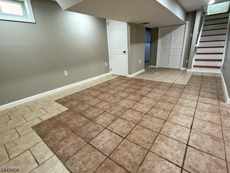 67 Rowland Ave Property Photo 18
