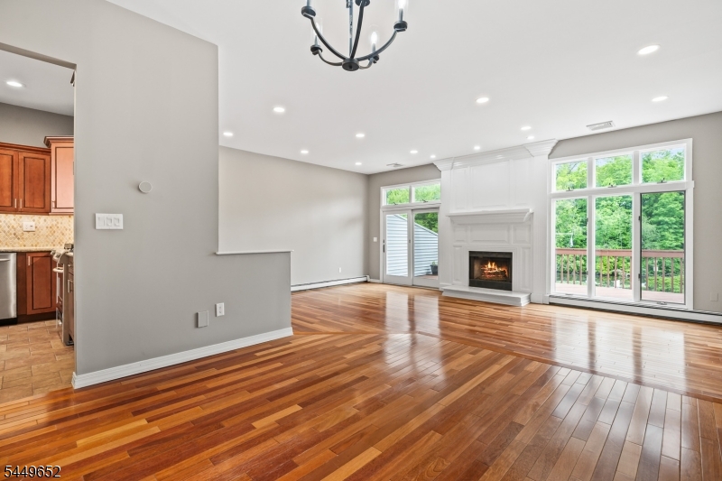 5 St Charles Ave Property Photo 6