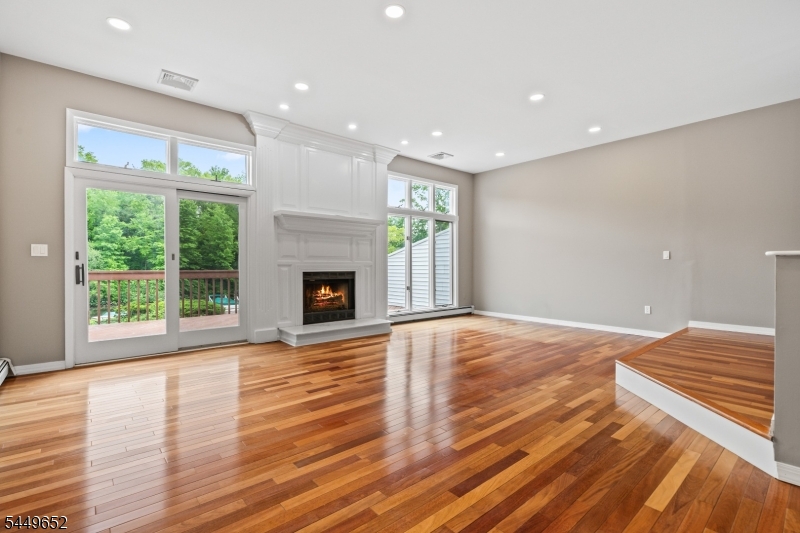 5 St Charles Ave Property Photo 11