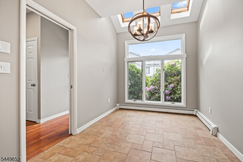 5 St Charles Ave Property Photo 15
