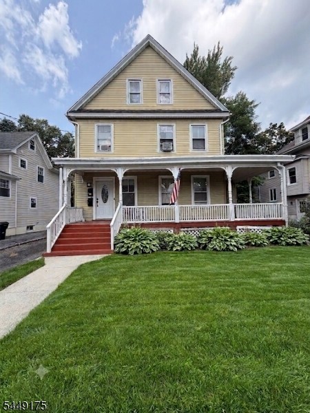 26 Hillside Ave Property Photo 1