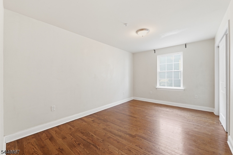 17 Stanton St Property Photo 11
