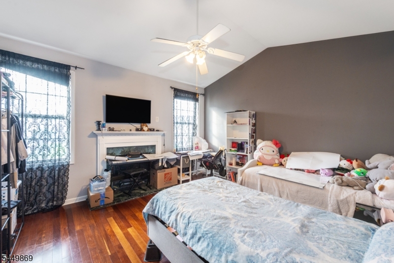14 Barrister St Property Photo 14
