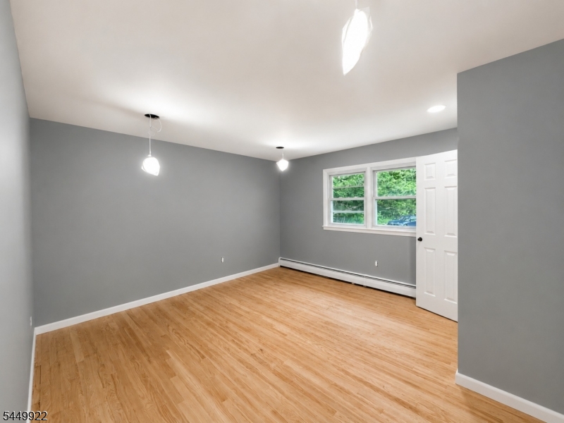 28 Carr St 1 Property Photo 13