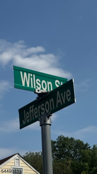 Jefferson Avenue Property Photo 4