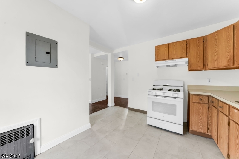 92 Union Ave Property Photo 17