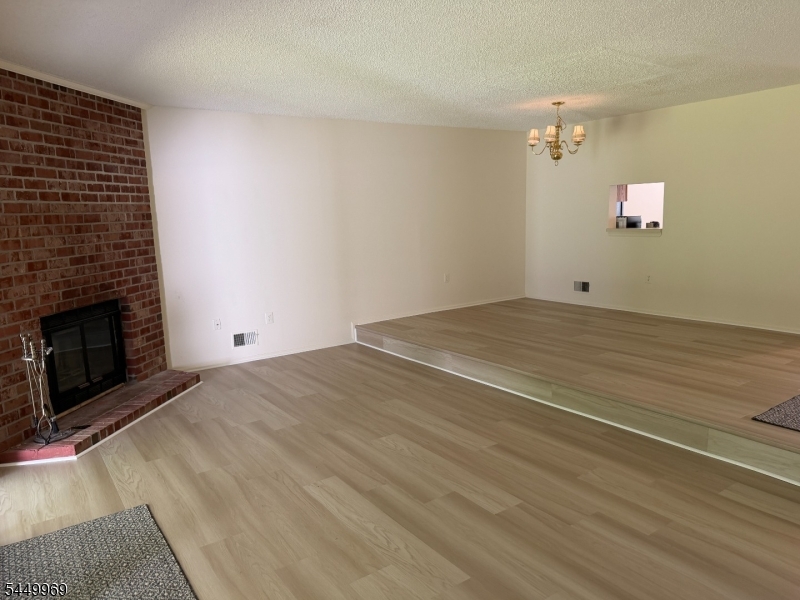 439 Penns Way Property Photo 4