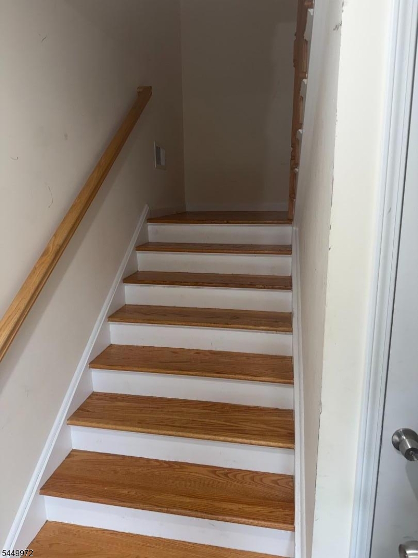 182 Wainwright St Property Photo 3