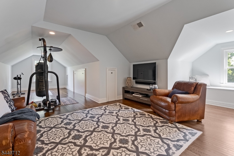 40 Sunnybrook Rd Property Photo 23