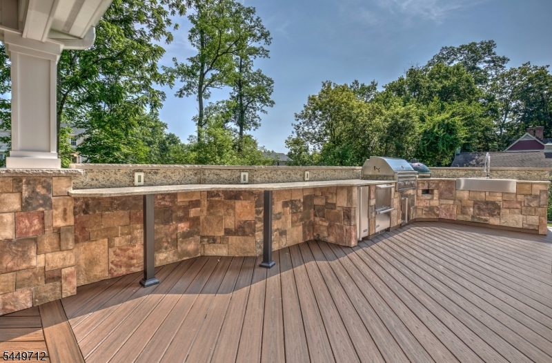 40 Sunnybrook Rd Property Photo 28