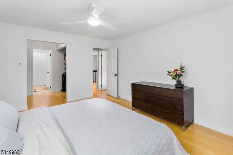 40 Roxbury Ct G Property Photo 20