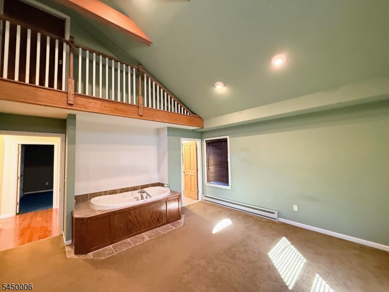 35 Oakdale Rd Property Photo 19