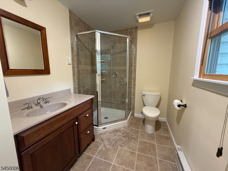 35 Oakdale Rd Property Photo 21