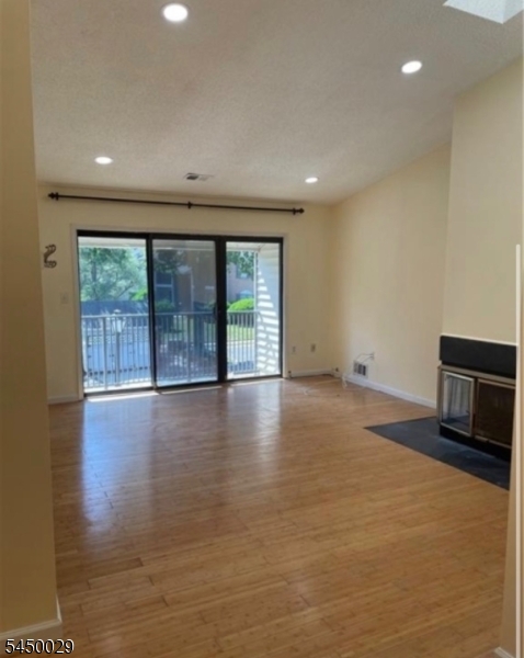 53 Taylor Dr Property Photo 1