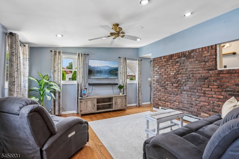 11 Taggart Way Property Photo 5