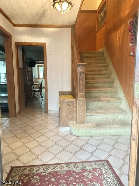 194 Glenwood Rd Property Photo 5