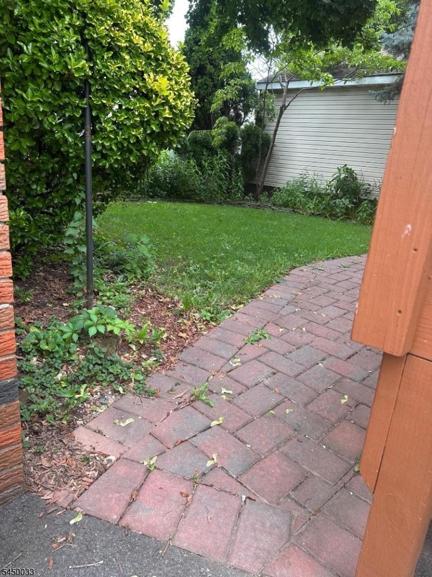 194 Glenwood Rd Property Photo 28