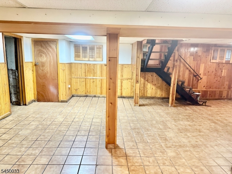 194 Glenwood Rd Property Photo 36