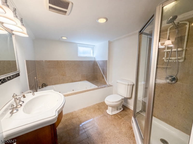 63 Samson Ave Property Photo 10