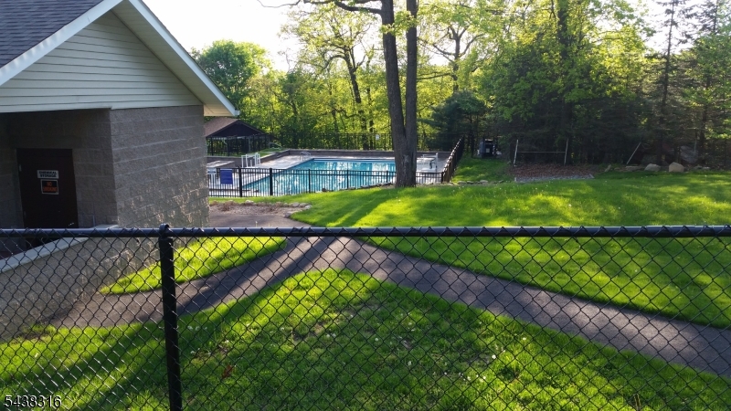 56 Seminole Ave Property Photo 24