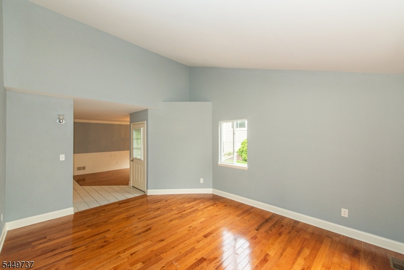 12 Pale Star Ct Property Photo 11