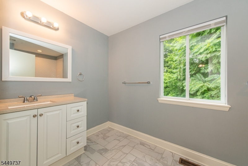 12 Pale Star Ct Property Photo 31