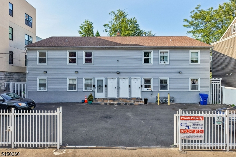 165 Godwin Ave Property Photo 1