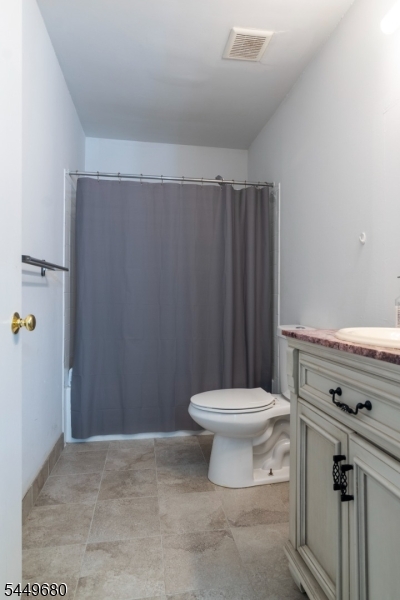 69 Taylor Dr Property Photo 7