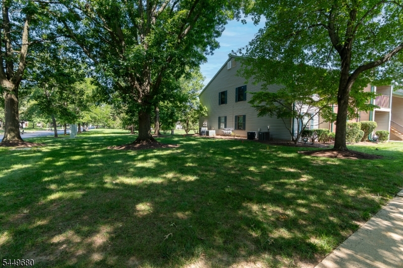 69 Taylor Dr Property Photo 14