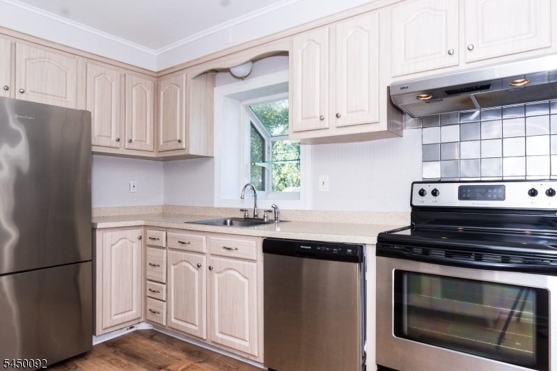 1129 Corrinne Ter Property Photo 2