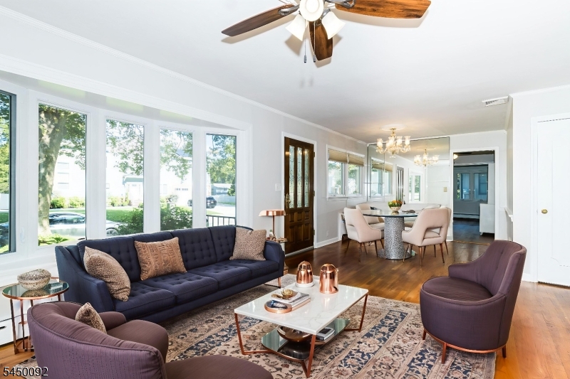 1129 Corrinne Ter Property Photo 4