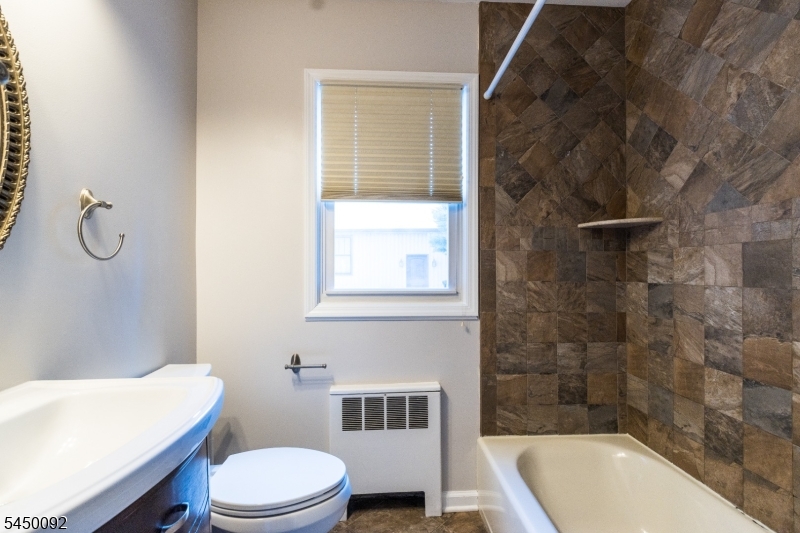 1129 Corrinne Ter Property Photo 8