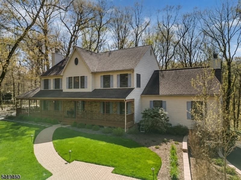 931 Vosseller Ave Property Photo 1