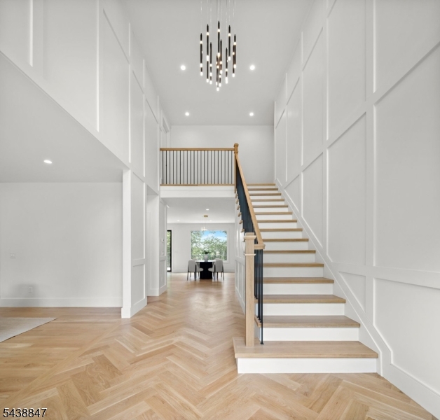 69 Mazur Pl Property Photo 3