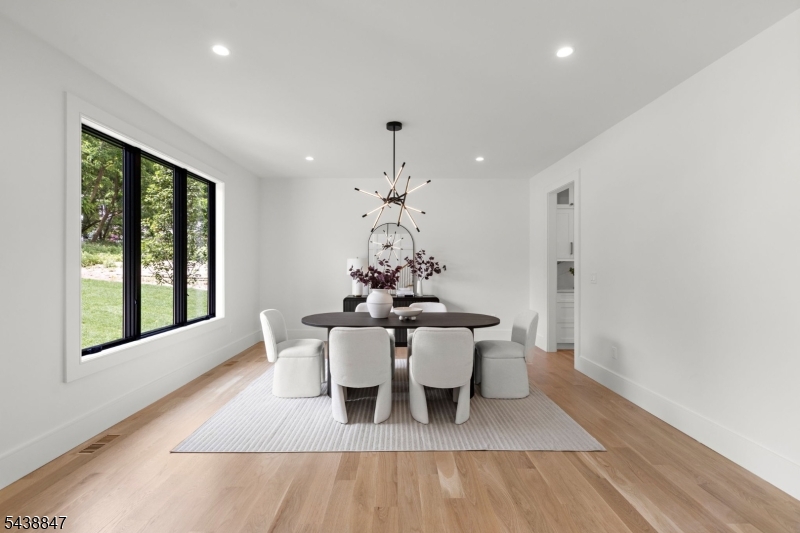 69 Mazur Pl Property Photo 9