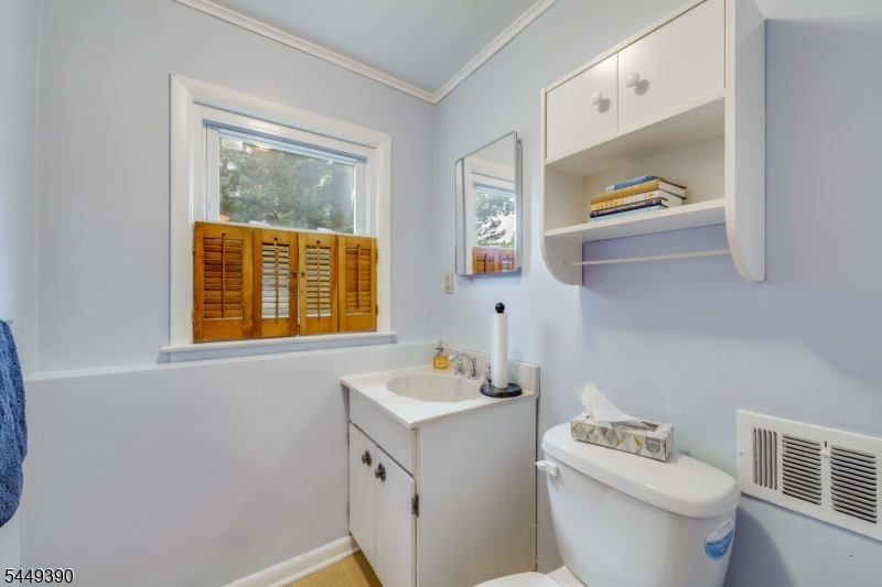 434 Sandford Ave Property Photo 35